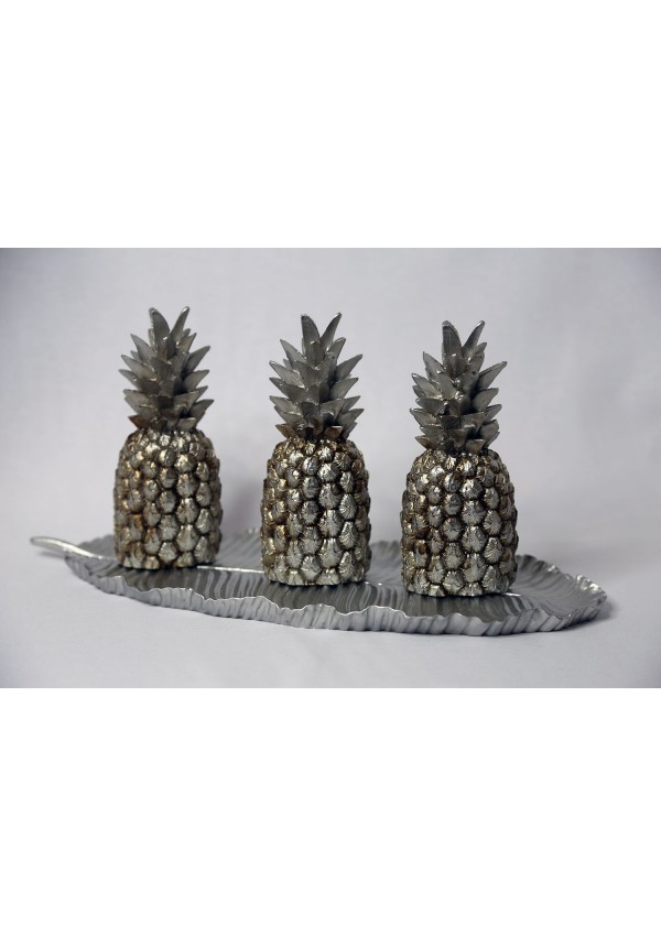 Eskitme Gümüş Rengi Yaprak  Tabaklı Üzeri 3 lü Ananas Figürü